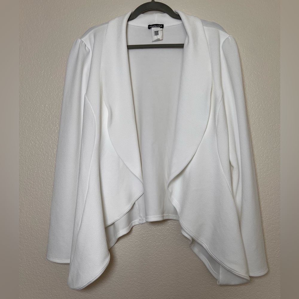 White textured open front blazer, size 3X
